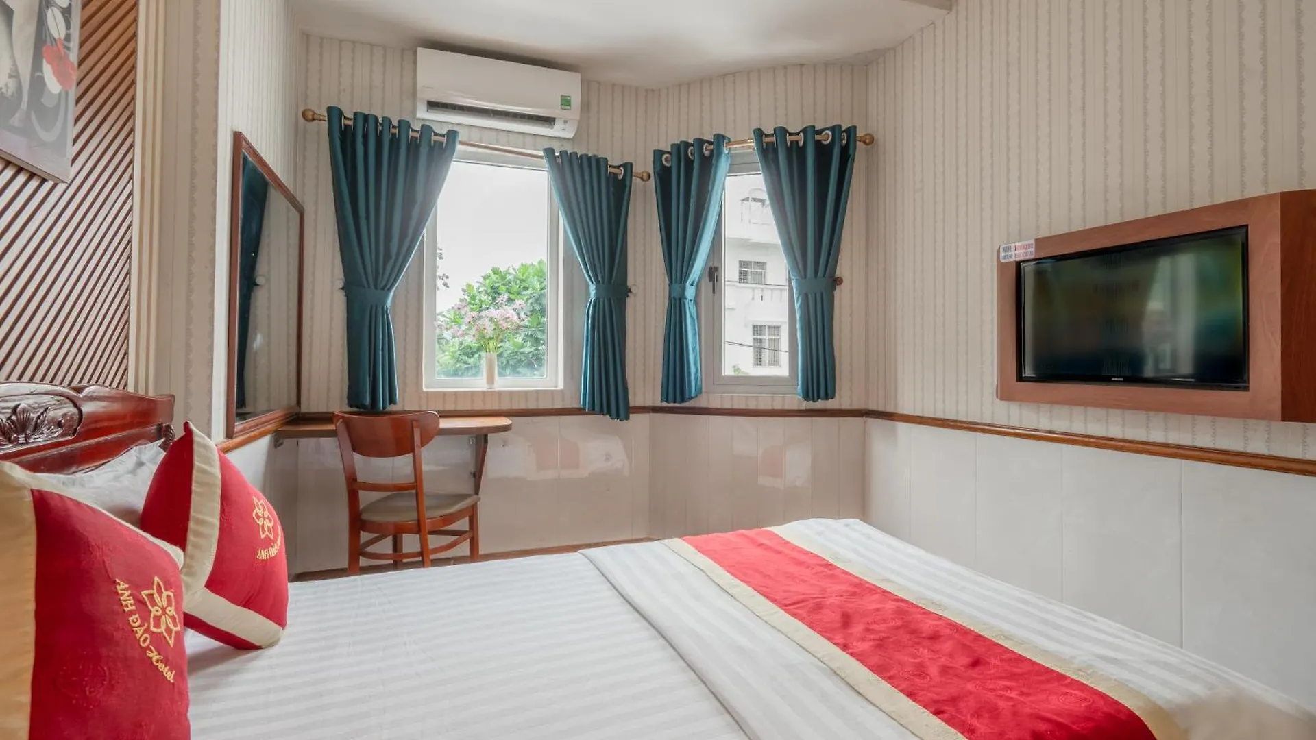 Hotel Nhu Y 2 Ho Chi Minh City